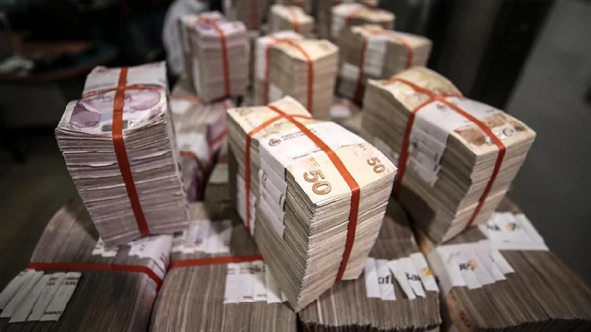 Bankacılık sektöründe kredi hacmi 28,3 trilyon liraya yükseldi Bankacılık sektöründe kredi hacmi 28,3 trilyon liraya yükseldi