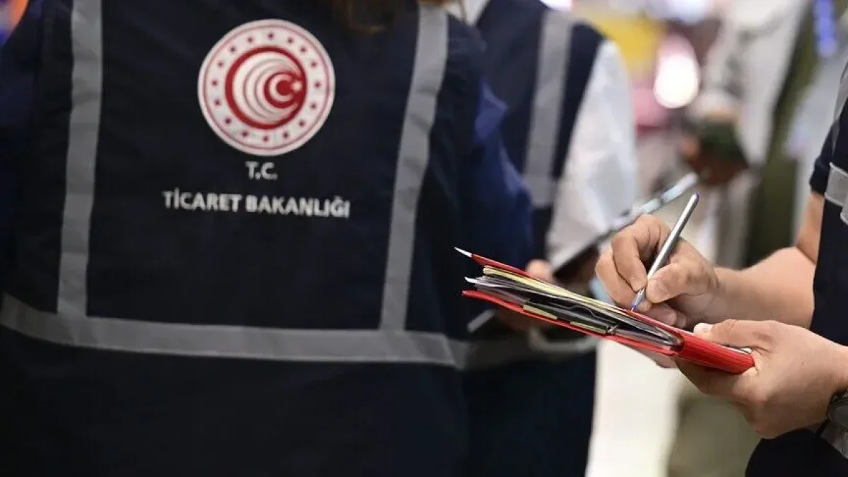 Dış ticarette denetim sonuçları: Sekiz ayda 10,1 milyar liralık ceza ve ek tahakkuk Dış ticarette denetim sonuçları: Sekiz ayda 10,1 milyar liralık ceza ve ek tahakkuk