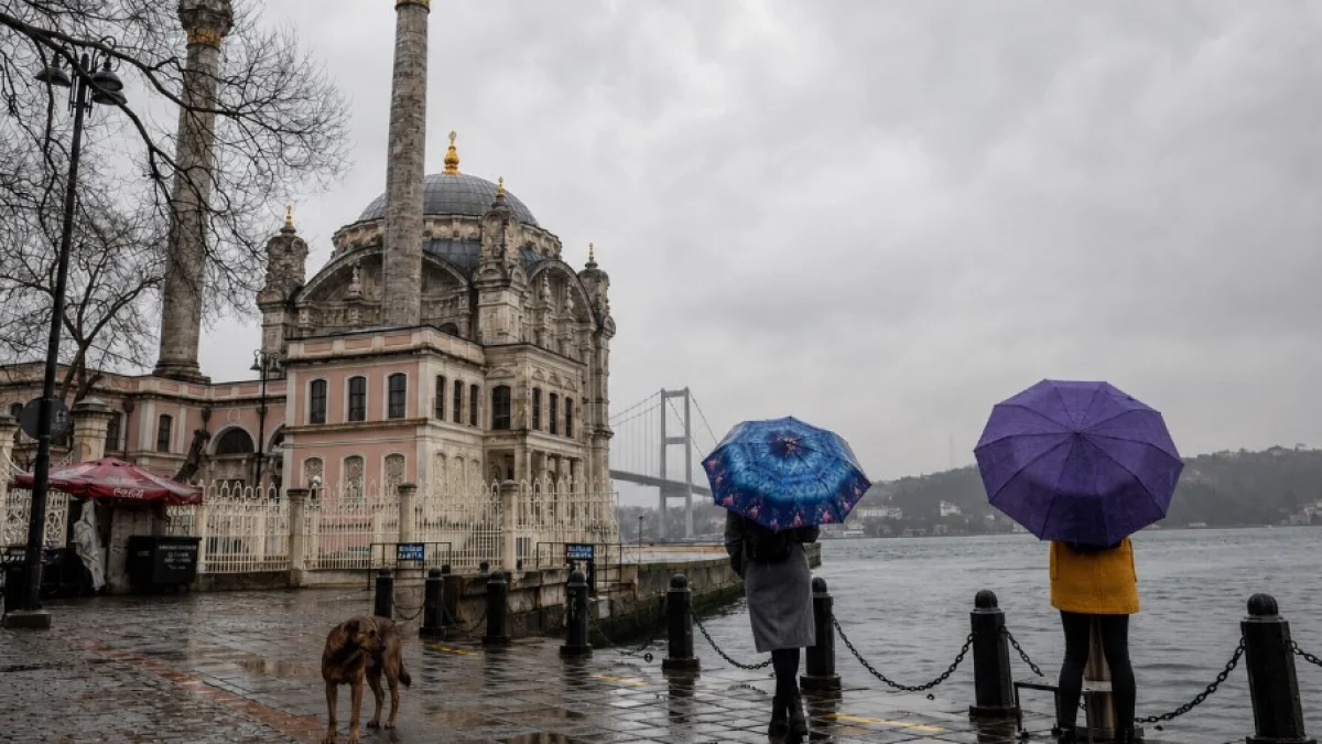İSTANBUL HAVA DURUMU 22 EYLÜL: AKOM saat 14.00 sonrası için uyardı: Metrekareye 100 kg yağış gelebilir İSTANBUL HAVA DURUMU 22 EYLÜL: AKOM saat 14.00 sonrası için uyardı: Metrekareye 100 kg yağış gelebilir