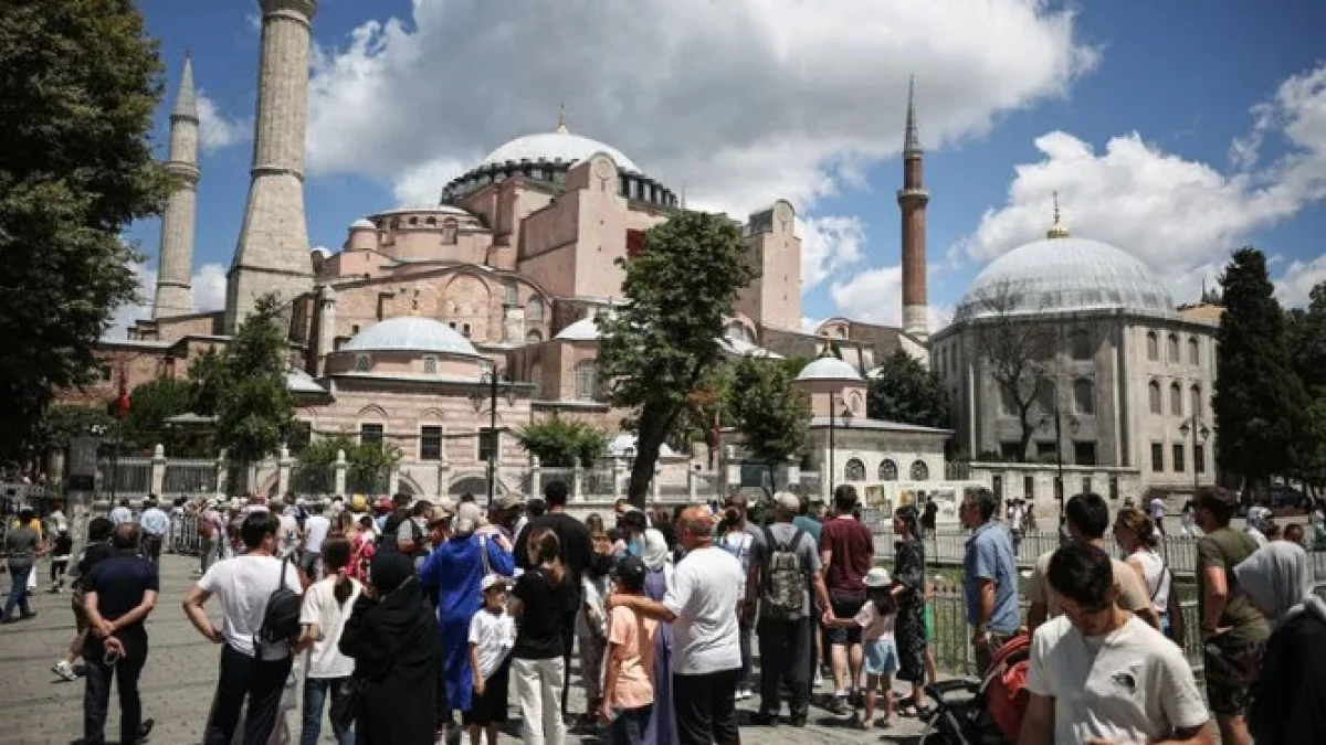 En çok turist Rusya ve Almanya'dan geldi! İstanbul ve Antalya zirvede En çok turist Rusya ve Almanya'dan geldi! İstanbul ve Antalya zirvede