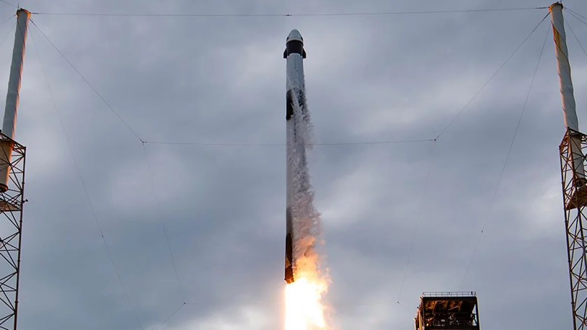 SpaceX ABD rekorunu kırdı: Astronotlar ISS'e sadece 7 saat 55 dakikada ulaştı SpaceX ABD rekorunu kırdı: Astronotlar ISS'e sadece 7 saat 55 dakikada ulaştı