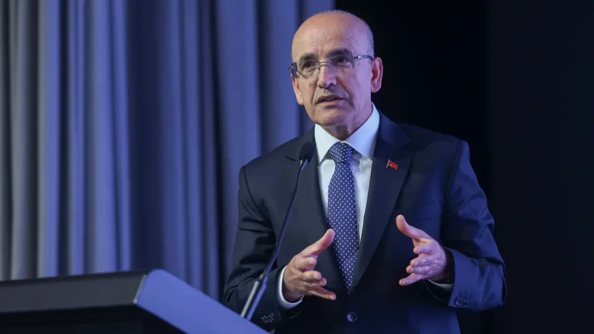 Son dakika: Bakan Şimşek'ten düşük borç vurgusu: Şoklara karşı mali tampon oluştu Son dakika: Bakan Şimşek'ten düşük borç vurgusu: Şoklara karşı mali tampon oluştu