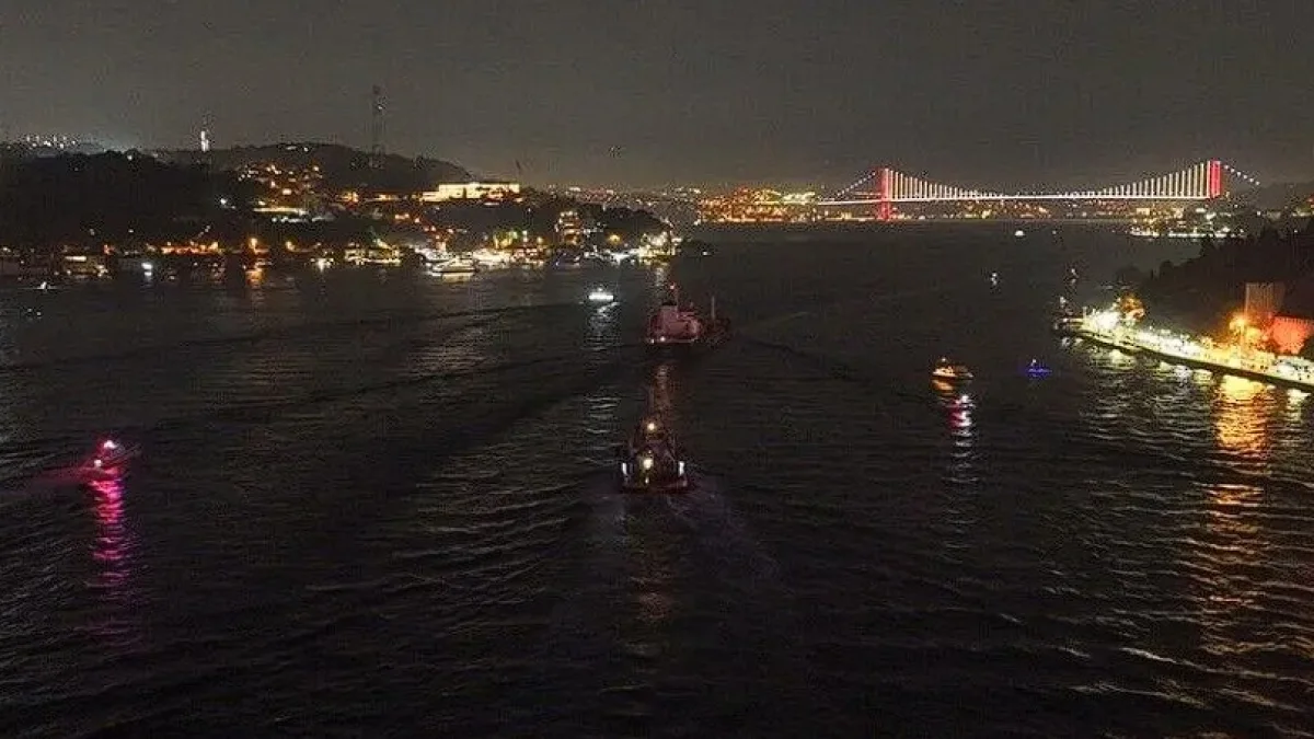İstanbul Boğazı'nda gemi trafiği durduruldu! 110 metrelik tanker arızalandı İstanbul Boğazı'nda gemi trafiği durduruldu! 110 metrelik tanker arızalandı