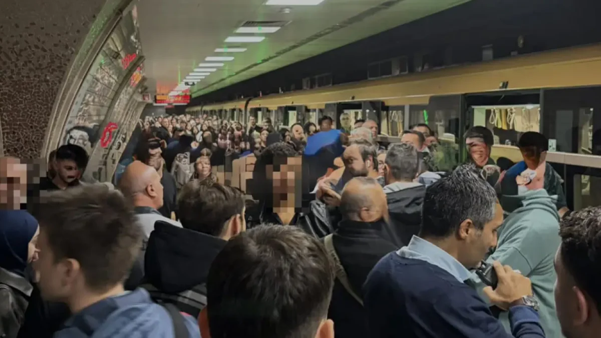 M5 metro arıza kaynaklı patlama oldu! Yolcular tahliye edildi: Patlama neden oldu? M5 metro arıza kaynaklı patlama oldu! Yolcular tahliye edildi: Patlama neden oldu?