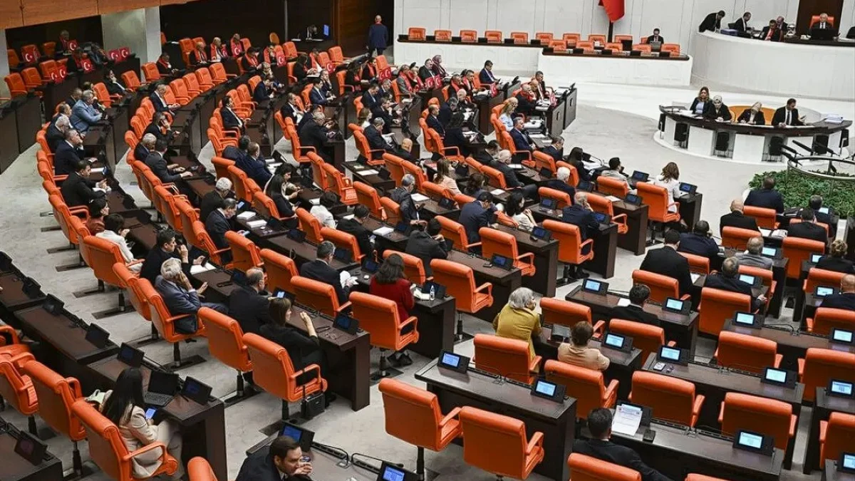 SON DAKİKA: Fon yasası Komisyondan geçti! Düzenleme Meclis'te görüşülecek SON DAKİKA: Fon yasası Komisyondan geçti! Düzenleme Meclis'te görüşülecek