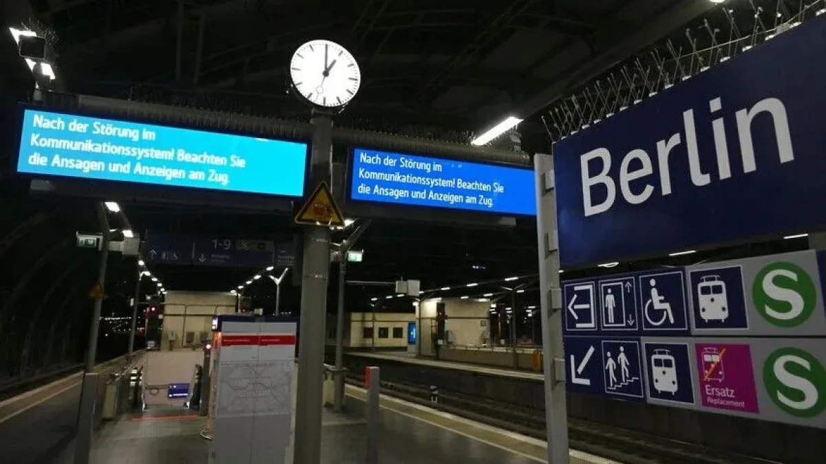 Almanya'da bugün itibariyle geçerli oldu! Tren istasyonlarından kaldırılıyor Almanya'da bugün itibariyle geçerli oldu! Tren istasyonlarından kaldırılıyor