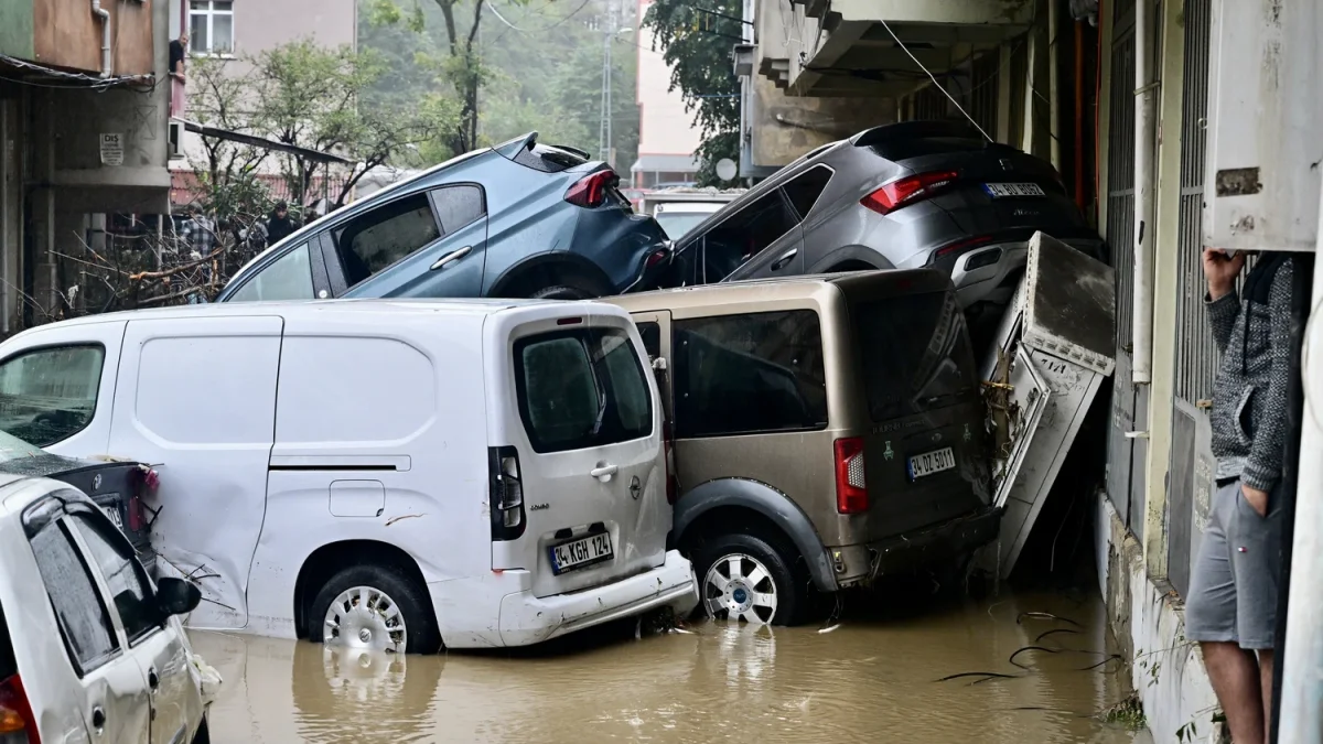 Tazminat sürecinde mağdur olmayın: Sel sonrası sigorta işlemlerinde nelere dikkat edilmeli? Tazminat sürecinde mağdur olmayın: Sel sonrası sigorta işlemlerinde nelere dikkat edilmeli?