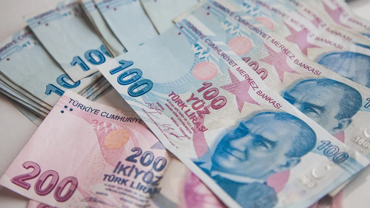 Emekli zammı 2027 hesabı değişti: Ocak ayında kim ne kadar maaş alacak? Emekli zammı 2027 hesabı değişti: Ocak ayında kim ne kadar maaş alacak?