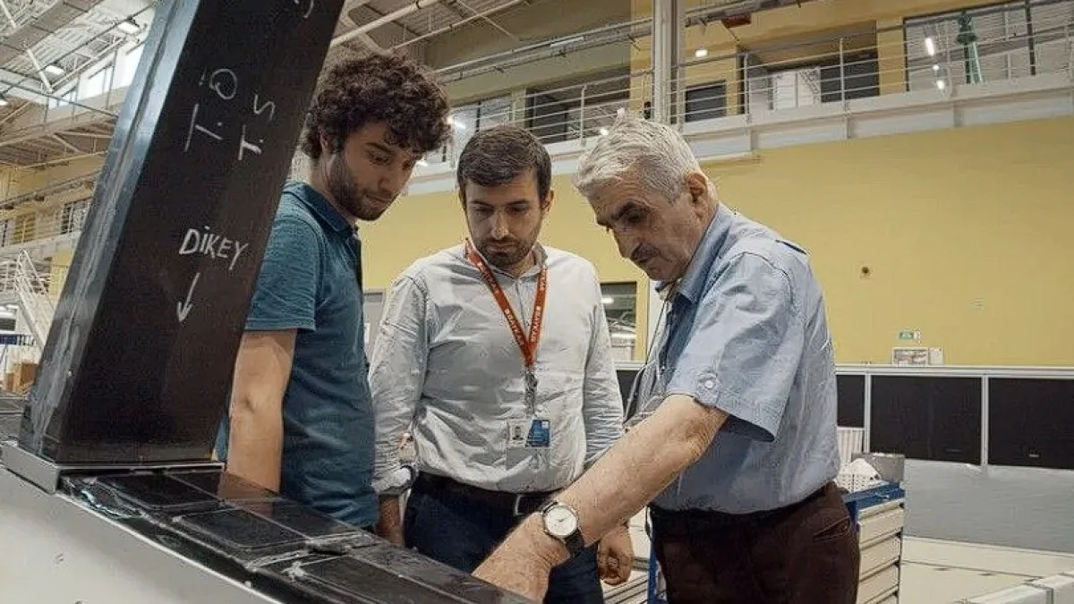 Özdemir Bayraktar vefatının 5. yılında anılıyor: Türk SİHA'larının öncü ismi Özdemir Bayraktar vefatının 5. yılında anılıyor: Türk SİHA'larının öncü ismi