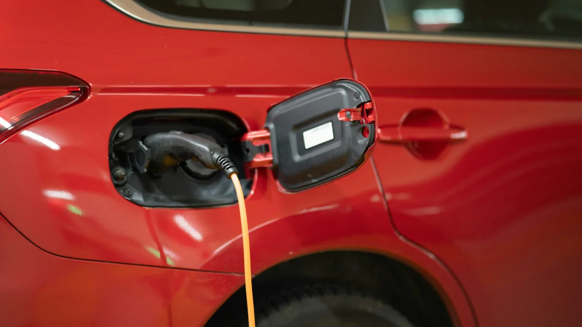 Elektrikli araçlar veri güvenliğini mi tehdit ediyor? Uzmanlar açıkladı Elektrikli araçlar veri güvenliğini mi tehdit ediyor? Uzmanlar açıkladı