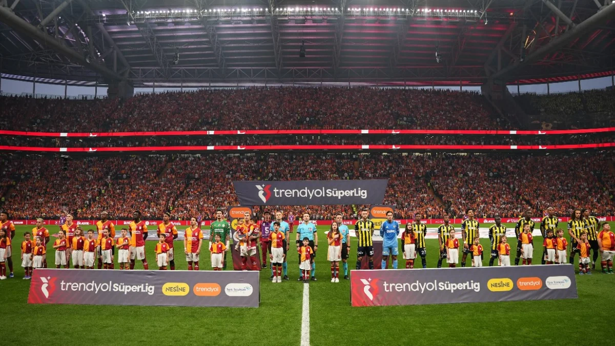 Galatasaray - Fenerbahçe maçı saat kaçta, hangi kanalda? İlk gol istatistiği dikkat çekti: İşte maç kadrosu Galatasaray - Fenerbahçe maçı saat kaçta, hangi kanalda? İlk gol istatistiği dikkat çekti: İşte maç kadrosu