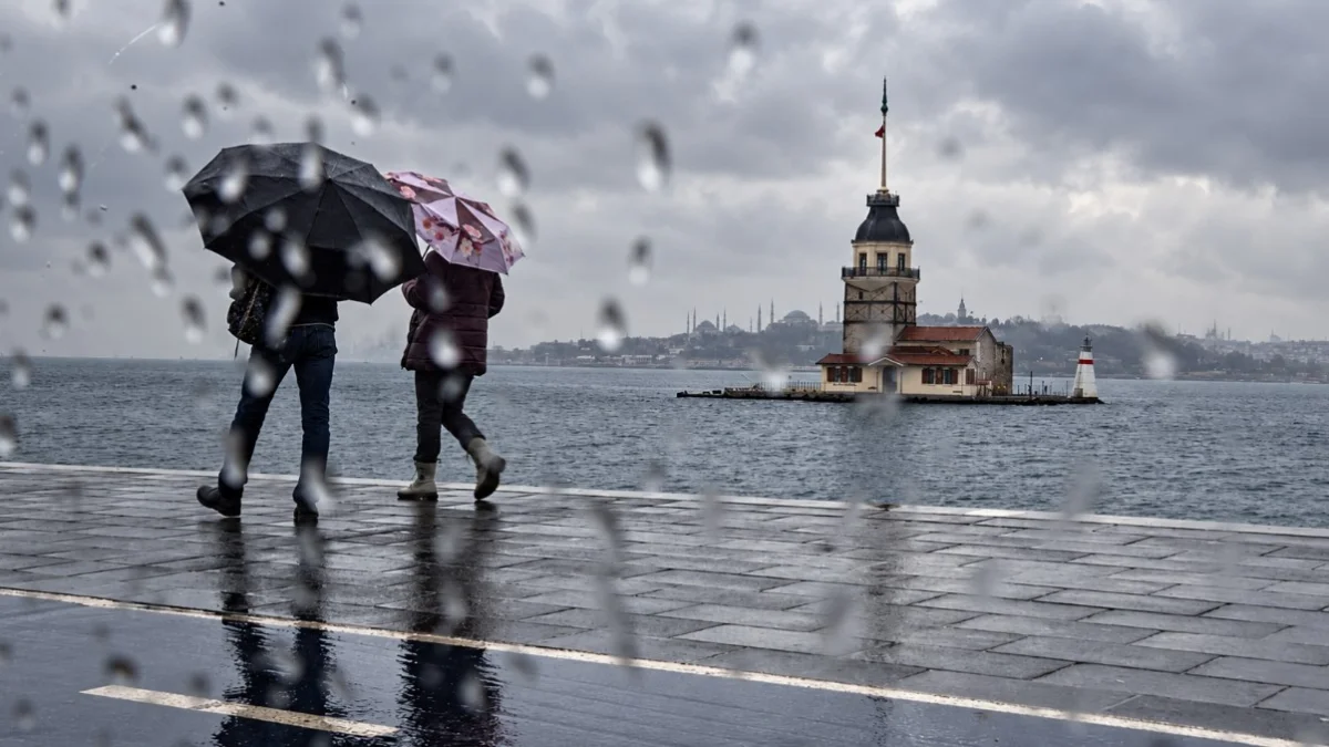 HAVA DURUMU 27 EKİM: Beklenen yağış başladı! İstanbul'da yağmur ne zaman bitecek? HAVA DURUMU 27 EKİM: Beklenen yağış başladı! İstanbul'da yağmur ne zaman bitecek?
