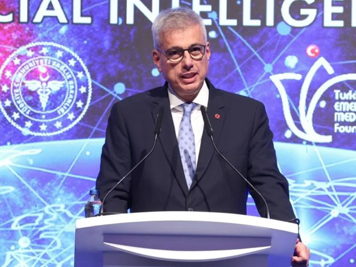 Bakan Memişoğlu: Her yıl 8 milyon kişi ambulansla taşınıyor