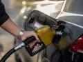 Motorin ve benzin fiyatlarına zam geldi Motorin ve benzin fiyatlarına zam geldi