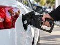 Petrol 100 doları aştı! Benzin ve mazota yarın zam var mı?