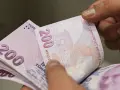 Yaşlı ve engelli aylıkları hesaplara yatırılıyor Yaşlı ve engelli aylıkları hesaplara yatırılıyor