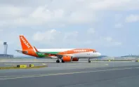 easyJet'i ABD'li Castlelake alıyor easyJet'i ABD'li Castlelake alıyor