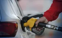 Motorin litre fiyatına zam geldi! Akaryakıtta tabelalar değişti: