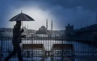 Meteorolojiden İstanbul için uyarı! Dışarı çıkacaklar dikkat: O saatlerde sağanak bekleniyor