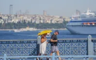 Yeni haftada sıcaklıklar daha da artacak: İstanbul'da poyraz ve yüksek nem birleşiyor Yeni haftada sıcaklıklar daha da artacak: İstanbul'da poyraz ve yüksek nem birleşiyor