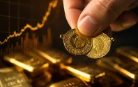 Gram altın 6.200 TL sınırına geldi: Sert yükselişin nedeni belli oldu Gram altın 6.200 TL sınırına geldi: Sert yükselişin nedeni belli oldu