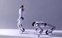 Çinli PrimeBOT'tan dünyanın ilk dönüştürülebilir kişisel robotu Çinli PrimeBOT'tan dünyanın ilk dönüştürülebilir kişisel robotu