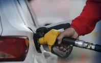 Benzine zam pompalara yansıdı! Benzin fiyatı İstanbul ne kadar oldu? İşte İstanbul, Ankara, İzmir güncel akaryakıt fiyatları