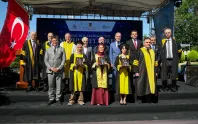 1263 mezununu geleceğe uğurladı 1263 mezununu geleceğe uğurladı