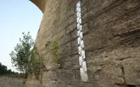 Fransa ve Almanya'da su kısıtlamaları sıkılaştırıldı Fransa ve Almanya'da su kısıtlamaları sıkılaştırıldı