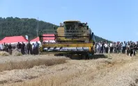 Tarımda üretim rekoru geliyor: Hasat sezonu 140 milyon tonla kapanacak