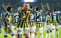 Fenerbahçe derbiye bu 11'le çıkıyor