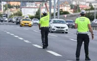 İstanbul'da FSM Köprüsü ve 3 ilçede bazı yollar kapatıldı İstanbul'da FSM Köprüsü ve 3 ilçede bazı yollar kapatıldı