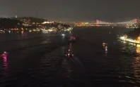 İstanbul Boğazı'nda gemi trafiği durduruldu İstanbul Boğazı'nda gemi trafiği durduruldu
