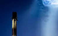 SpaceX fırlatması sonrası gökyüzünde beliren ışıklı izin sırrı çözüldü