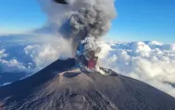 İtalya’da Etna alarmı: Katanya Havalimanı’nda uçuşlar sınırlandı