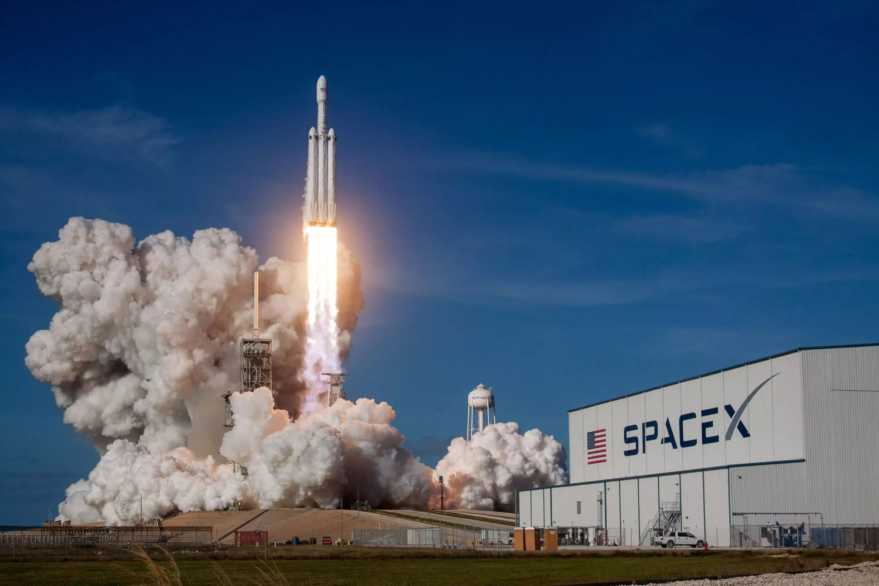 SpaceX, son altı ayda 260 Starlink uydusunu imha etti