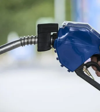 Shell ve TotalEnergies'den rekor kar: Petrol devleri 2022'den bu yana zirvede