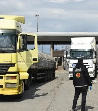 Habur'da lojistik rekoru: Türkiye'nin ticaret koridoru güçleniyor Habur'da lojistik rekoru: Türkiye'nin ticaret koridoru güçleniyor