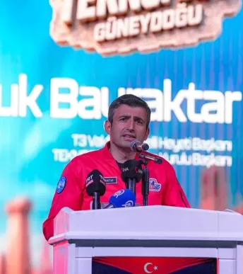 Selçuk Bayraktar'tan 'Güneydoğu' mesajı: Teknoloji rüzgarı bu topraklardan canlanacak Selçuk Bayraktar'tan 'Güneydoğu' mesajı: Teknoloji rüzgarı bu topraklardan canlanacak