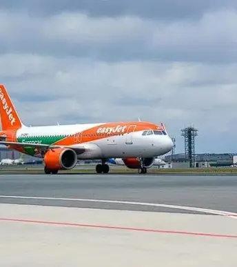 EasyJet grevi uçuşları vurdu: Fransa'da sefer iptalleri başladı EasyJet grevi uçuşları vurdu: Fransa'da sefer iptalleri başladı