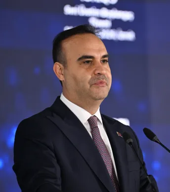 Bakan Kacır'dan Yapay Zeka Eylem Planı açıklaması: Seyirci değil, öncü olacağız