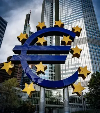 Euro Bölgesi'nde şirket kredileri hızlandı