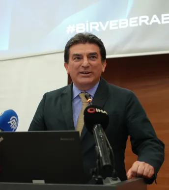 Prof. Dr. Yalçıntaş'tan Altay mesajı: 'Tank hala muharebe meydanının olmazsa olmazıdır' Prof. Dr. Yalçıntaş'tan Altay mesajı: 'Tank hala muharebe meydanının olmazsa olmazıdır'