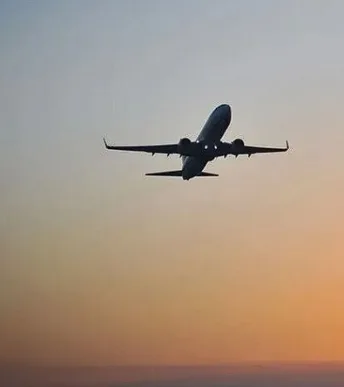 Küresel havayolu şirketlerinde maliyet alarmı: Jet yakıtı krizi büyüyor Küresel havayolu şirketlerinde maliyet alarmı: Jet yakıtı krizi büyüyor
