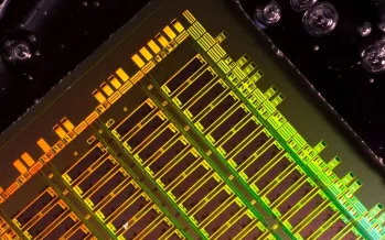Yapay zeka çipleri için optik bağlantı sistemi: GPU’dan 100 kat hızlı Yapay zeka çipleri için optik bağlantı sistemi: GPU’dan 100 kat hızlı