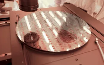 Intel’den yapay zeka çipleri için 12 katı aşan paketleme mimarisi Intel’den yapay zeka çipleri için 12 katı aşan paketleme mimarisi