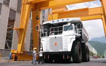 Çin’den 350 tonluk elektrikli sürücüsüz maden kamyonu