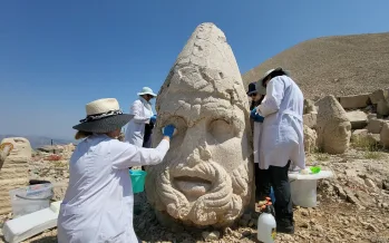 Nemrut Dağı’nda zamana karşı mücadele! Dev heykeller nanoteknolojiyle korunuyor