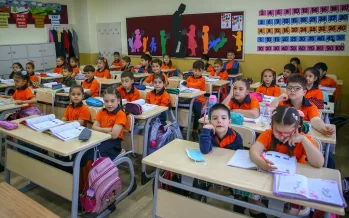 MEB duyurdu: Çocuğu okula başlayacak memurlara 7-11 Eylül'de günde 3 saat izin verilecek MEB duyurdu: Çocuğu okula başlayacak memurlara 7-11 Eylül'de günde 3 saat izin verilecek