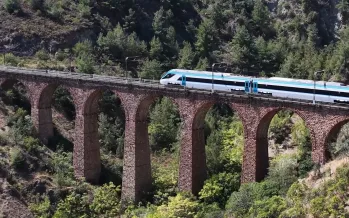 Milli hızlı trenden rekor geldi: Saatte 250 kilometre hıza ulaşıldı Milli hızlı trenden rekor geldi: Saatte 250 kilometre hıza ulaşıldı